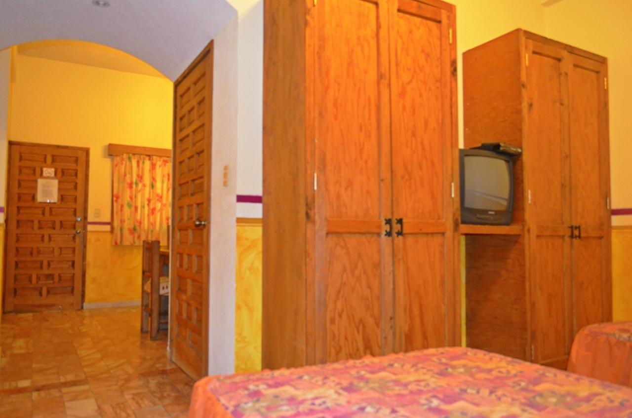 Aparthotel Quinta San Agustin à León de los Aldamas Extérieur photo
